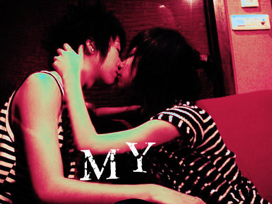 我追的女孩不让我在她QQ空间里留言和评论。